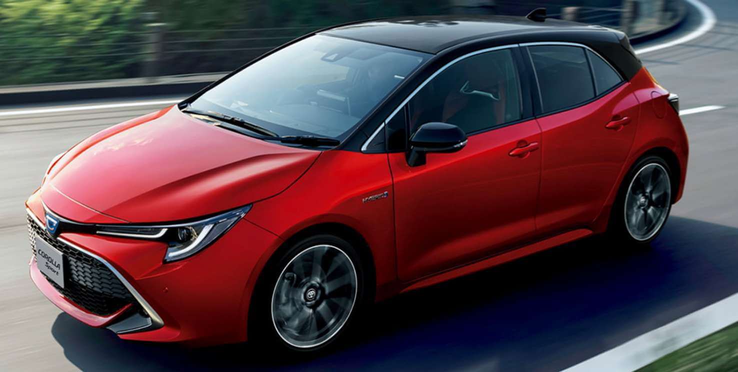 新型カローラ走り